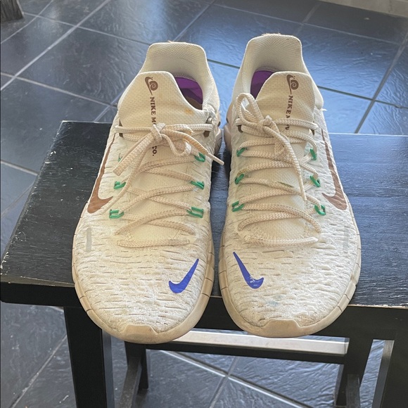 Nike Moving CO. Multi Colored Sneakers with Blue and Green Details Men’s 10.5 - Picture 1 of 14